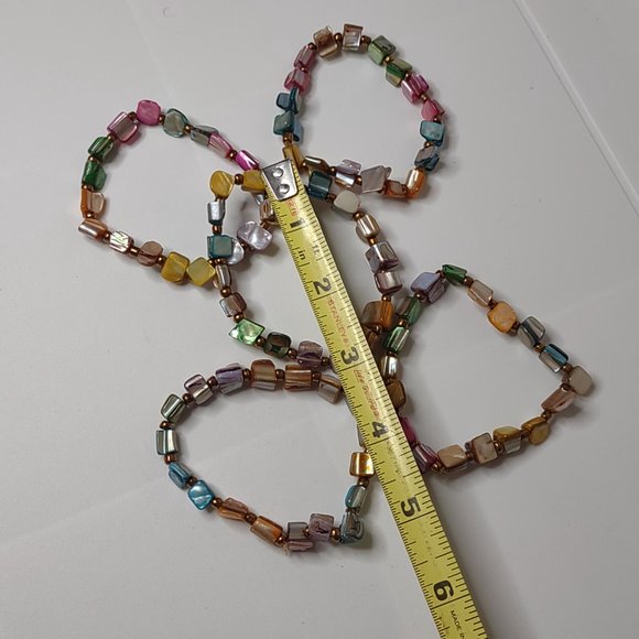 Set Of 5 Colorful Shell Bead Stretch Bracelets - Picture 14 of 14